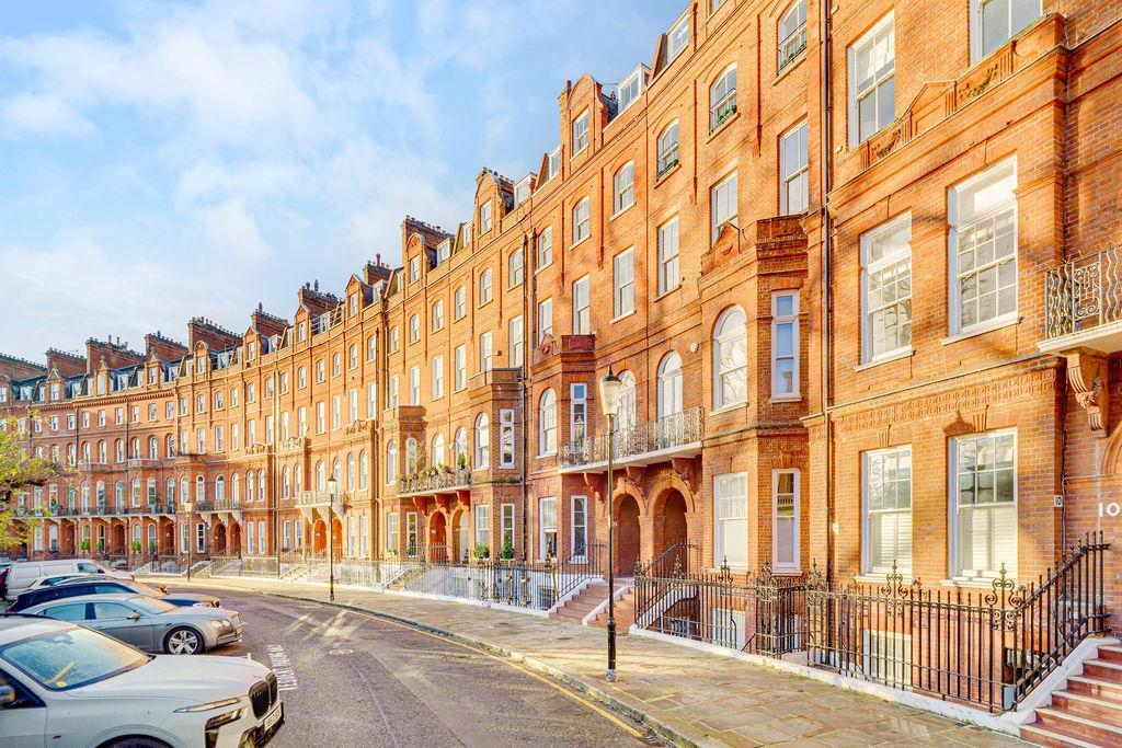 DSC01297 Blendicked.jpg