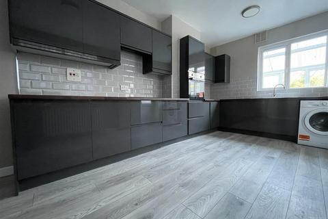 3 bedroom terraced house for sale, Fifth Street, Portsmouth