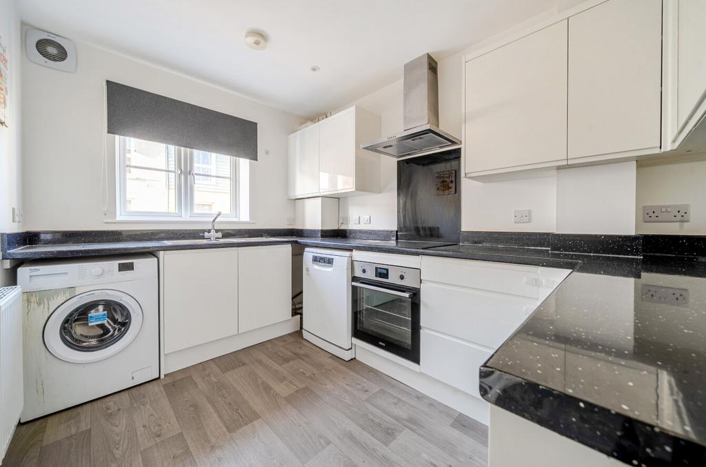 1388086 26 693969...