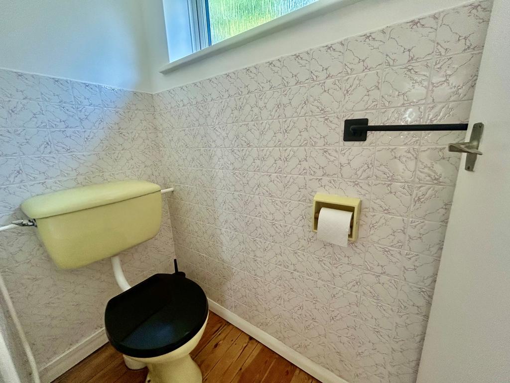 Cradock toilet