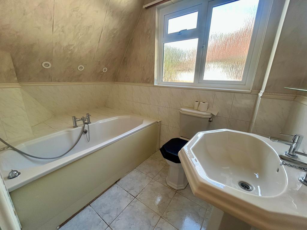 Cradock bathroom