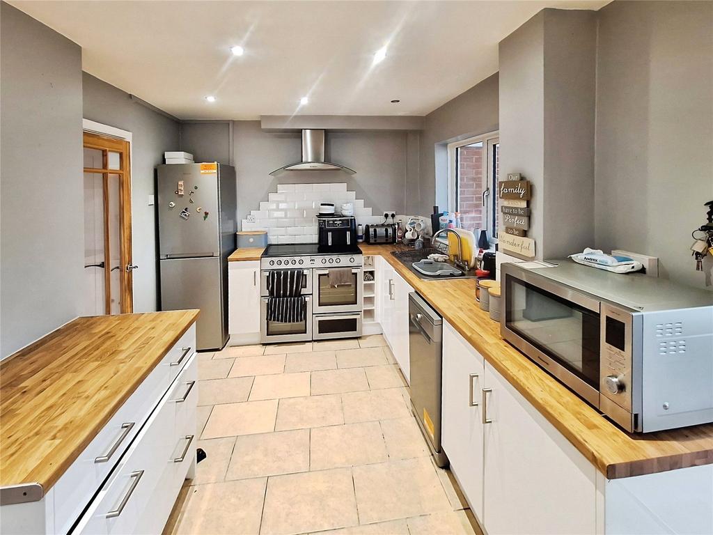 Kitchen Diner One