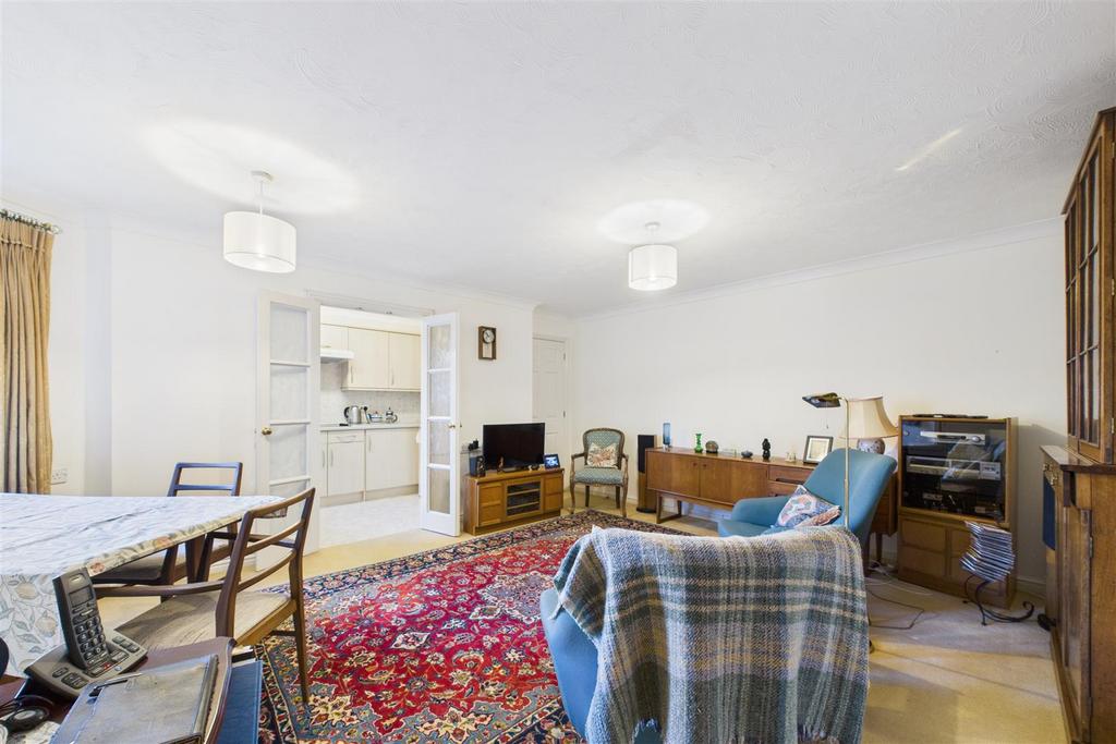 CAM01894 G0-PR0252-STILL007.jpg