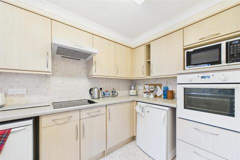 2 bedroom apartment for sale, Byron Court, Stockbridge Road, Chichester