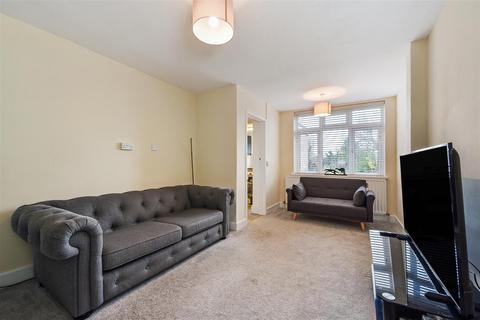 undefined, Batchelors Barn Road, Andover