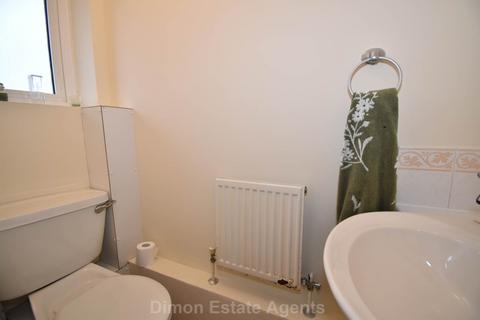 3 bedroom terraced house for sale, Hunter Close, Gosport