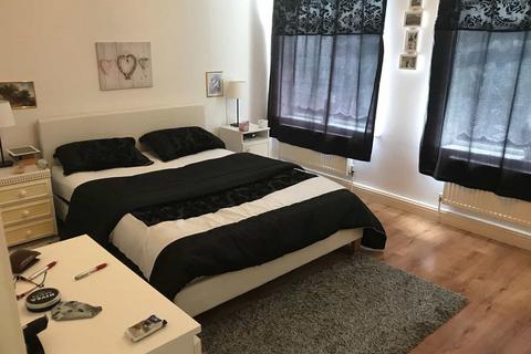 undefined, North Hill Road, Leeds LS6