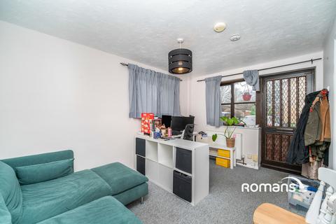 undefined, Frankswood Avenue, Yiewsley, West Drayton, UB7