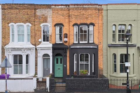 undefined, London E3