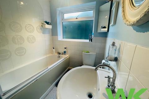 2 bedroom maisonette for sale, Manorford Avenue, West Bromwich, B71