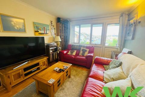 2 bedroom maisonette for sale, Manorford Avenue, West Bromwich, B71