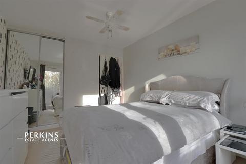 undefined, Southall, UB2