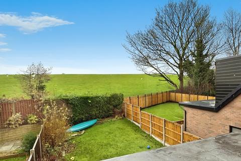 3 bedroom semi-detached house for sale, Whinmore Gardens, Gomersal, BD19