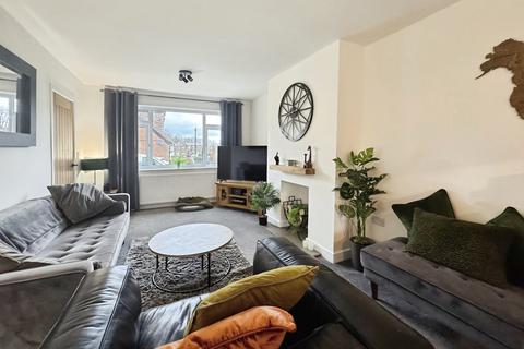3 bedroom semi-detached house for sale, Whinmore Gardens, Gomersal, BD19