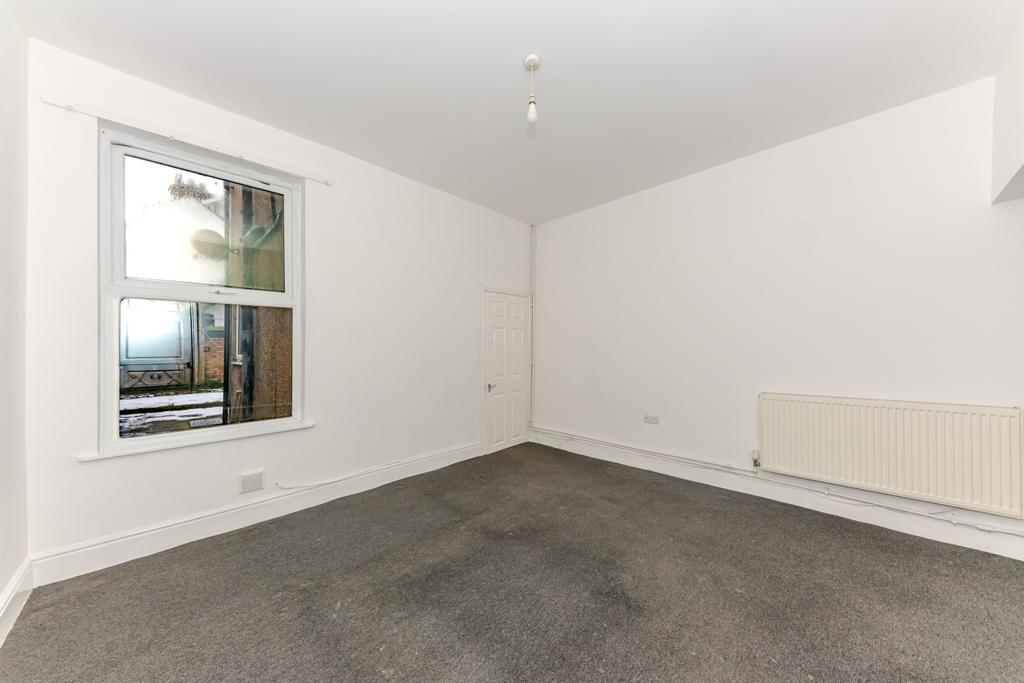 62 Winteringham Road-11