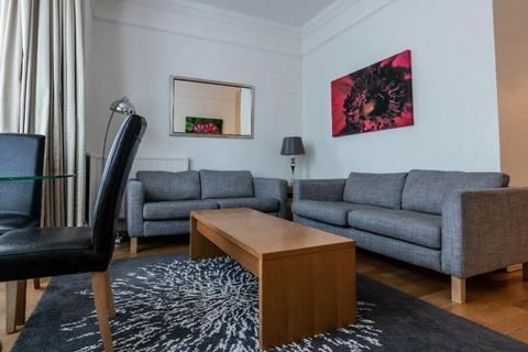 2 bedroom apartment to rent, Kew Gardens Road, Richmond TW9