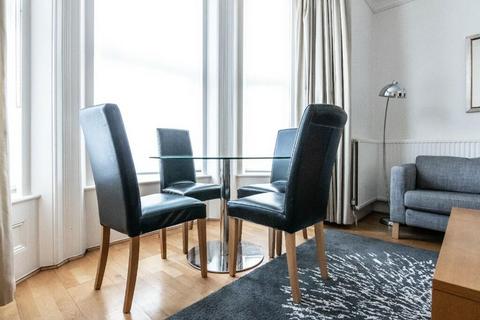 2 bedroom apartment to rent, Kew Gardens Road, Richmond TW9