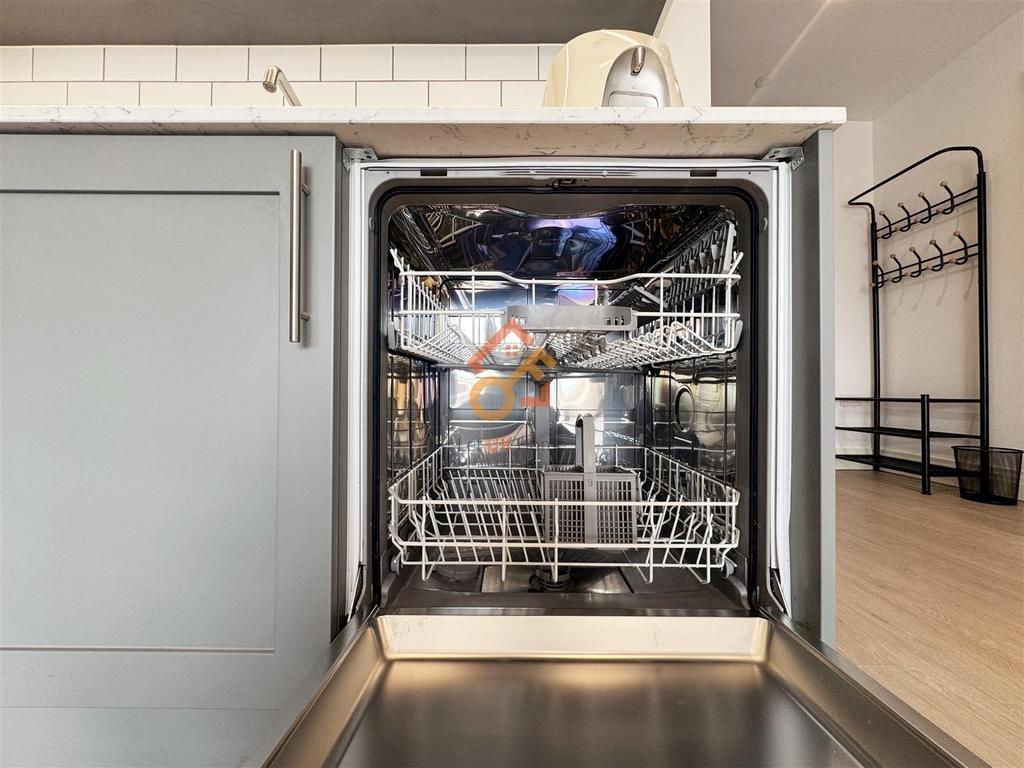 ???? 2025-12-12 162158 249.jpg