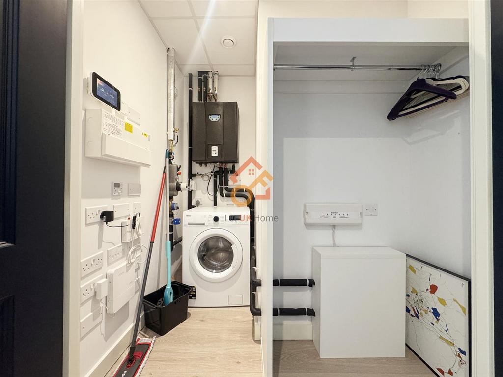 ???? 2025-12-12 162149 374.jpg