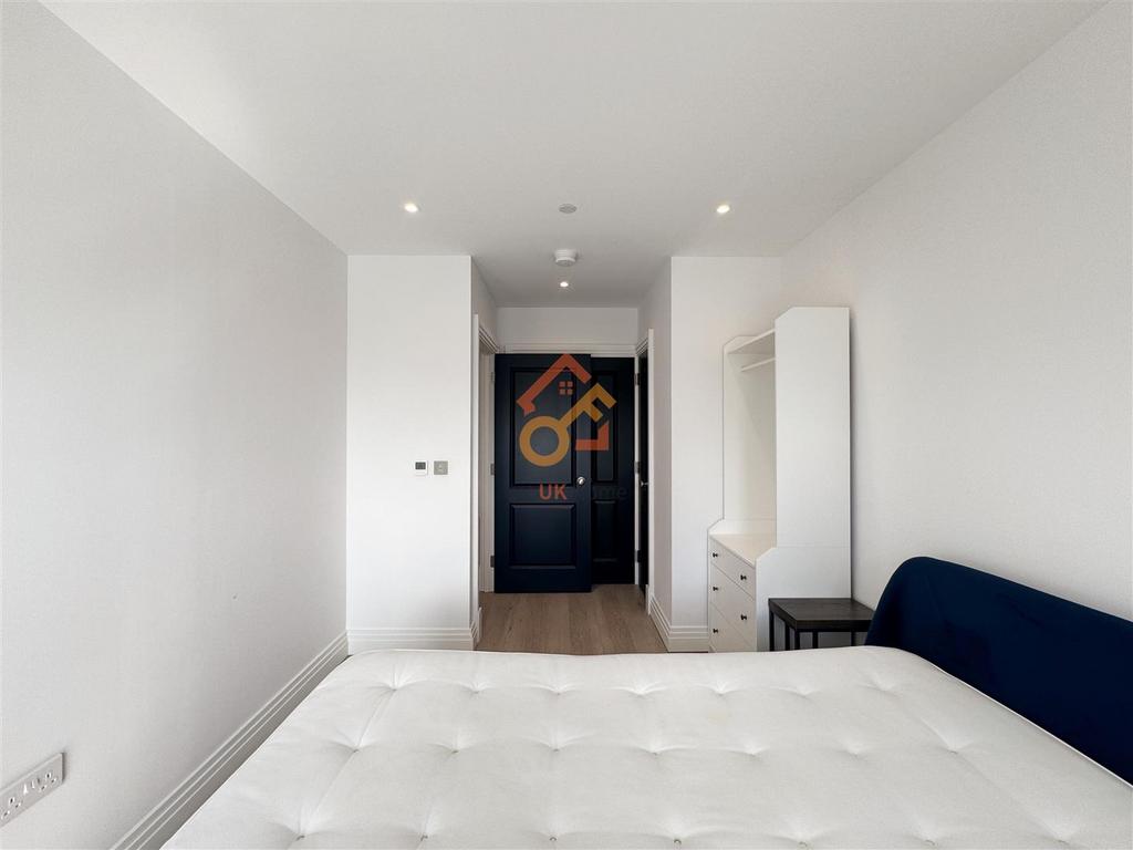 ???? 2025-12-12 162116 882.jpg