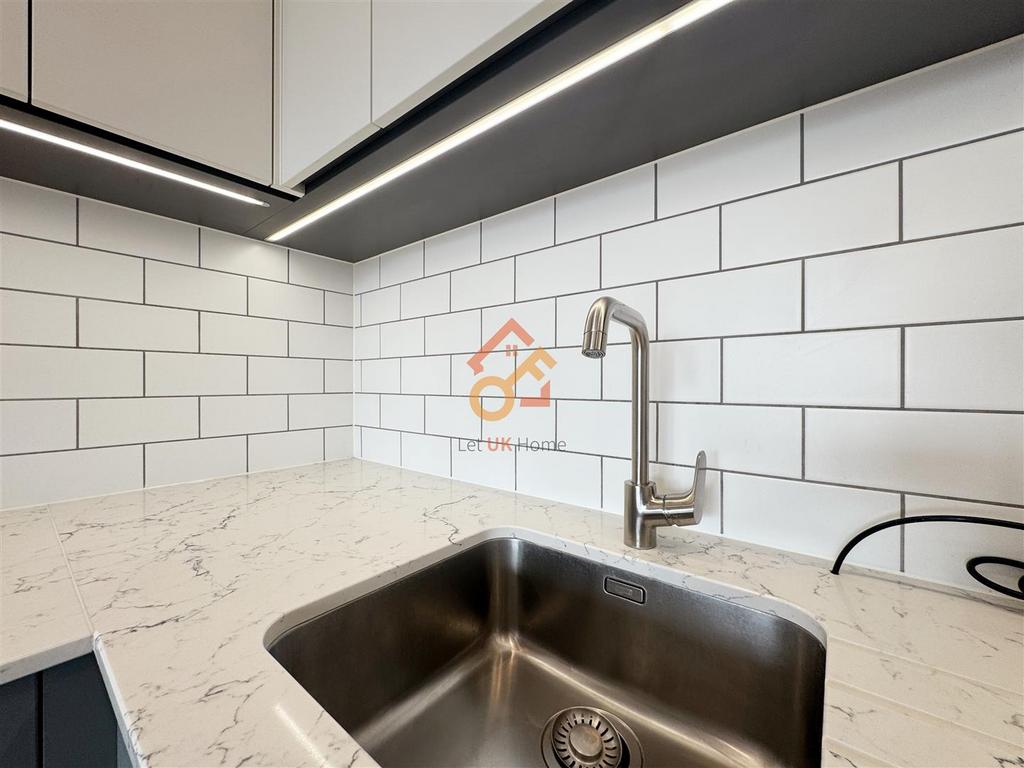 ???? 2025-12-12 162213 707.jpg