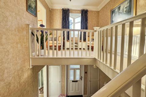 3 bedroom detached house for sale, Fieldside, Doncaster DN8