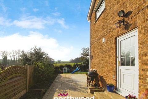 4 bedroom detached house for sale, Cedar Walk, Doncaster DN6