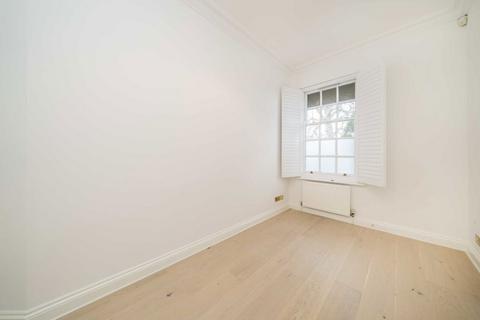 undefined, Kew Foot Road, Richmond TW9