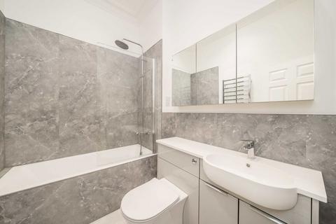 undefined, Kew Foot Road, Richmond TW9