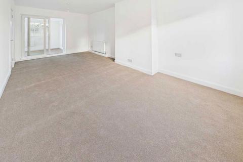 undefined, Hawes Close, Airedale, WF10