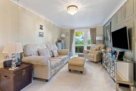 undefined, St. James Road, East Grinstead RH19