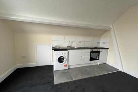 undefined, West Road, Westcliff-on-Sea SS0