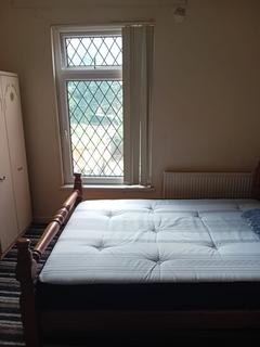 1 bedroom in a house share to rent, Lozells Street, Birmingham B19