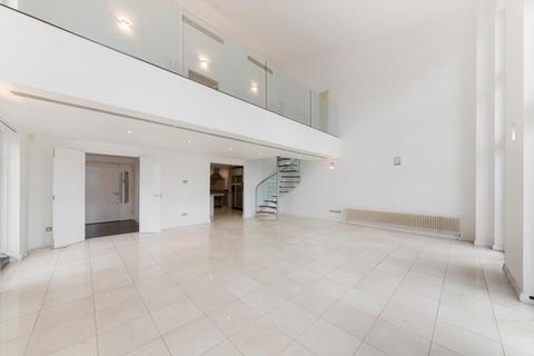 3 bedroom flat for sale, Vanguard Building, 18 Westferry Road, London, E14.