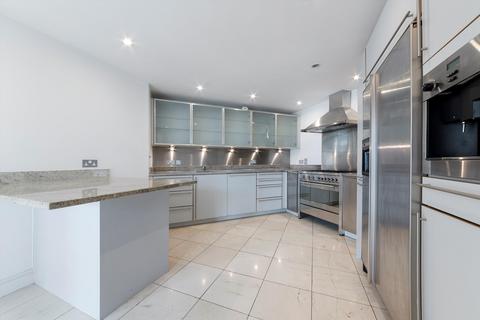3 bedroom flat for sale, Vanguard Building, 18 Westferry Road, London, E14.
