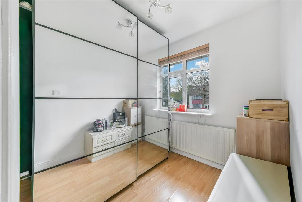 HILLCROSS AVENUE (7).jpg