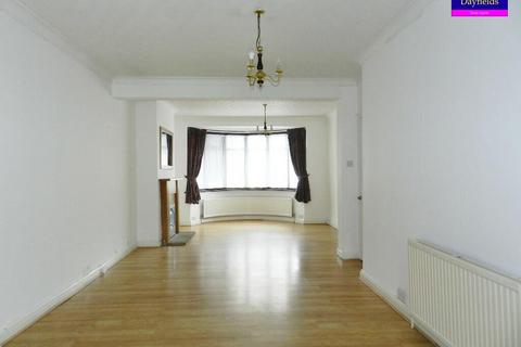 4 bedroom terraced house to rent, Trinity Avenue, Enfield EN1