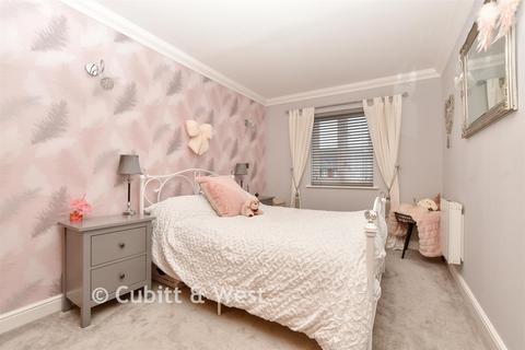 undefined, Elizabeth Drive, Banstead, Surrey