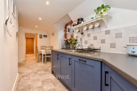 undefined, Elizabeth House, Banstead SM7