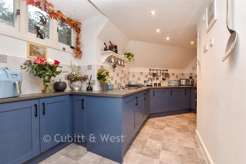 undefined, Elizabeth House, Banstead SM7