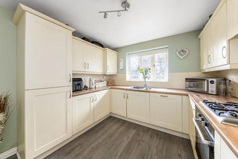 4 bedroom terraced house for sale, Crab Tree Close, Bloxham