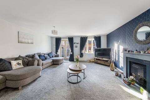4 bedroom terraced house for sale, Crab Tree Close, Bloxham