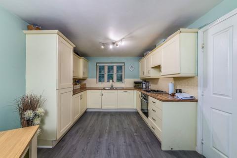 4 bedroom terraced house for sale, Crab Tree Close, Bloxham