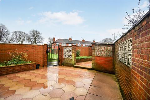 undefined, Wymersley Road, Hull