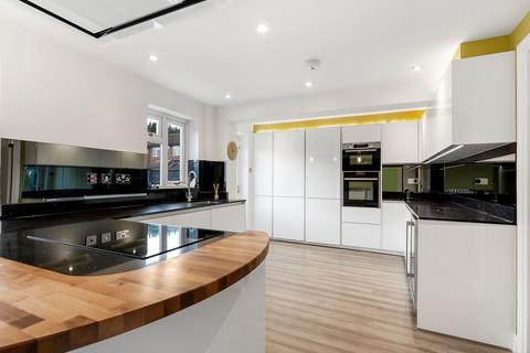 4 bedroom detached house for sale, Pepper Drive, Loughborough LE12