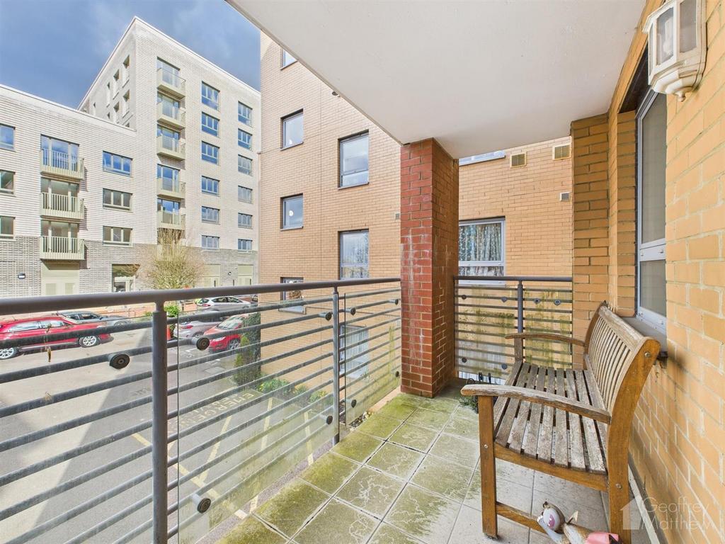 CAM02365 G0-PR0254-STILL006.jpg