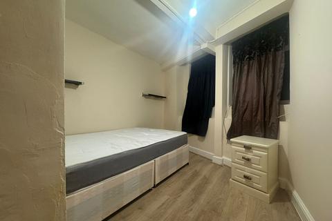 1 bedroom flat to rent, 86 Walworth Road, London, SE1
