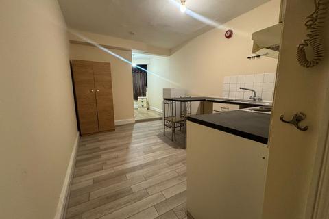 1 bedroom flat to rent, 86 Walworth Road, London, SE1