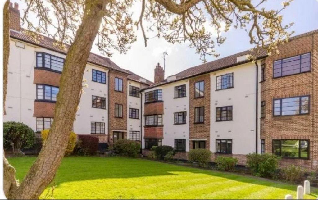 Whats App Image 2025-12-12 at 10.51.35.jpeg