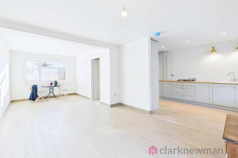 undefined, High Street, Old Harlow CM17